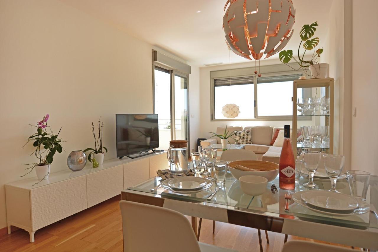 Luxury Beachfront Penthouse By Nras إل كامبيلو المظهر الخارجي الصورة