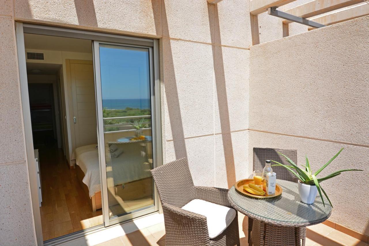 Luxury Beachfront Penthouse By Nras إل كامبيلو المظهر الخارجي الصورة