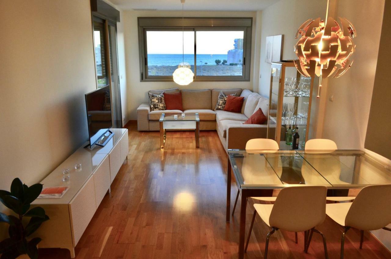 Luxury Beachfront Penthouse By Nras إل كامبيلو المظهر الخارجي الصورة